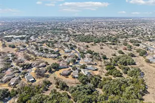 516 Sundance Ln, Georgetown, TX 78633 - Photo 37