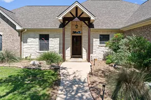 341 Richards Dr, Buda, TX 78610 - Photo 17