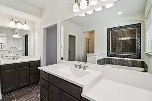 988 Carriage Loop Loop, New Braunfels, TX 78132 - Photo 15