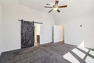 988 Carriage Loop Loop, New Braunfels, TX 78132 - Photo 11