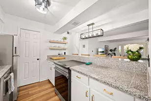 2208 Enfield Rd, Austin, TX 78703 - Photo 7