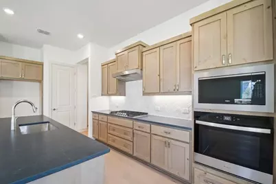 104 Wild Honeysuckle Way, San Marcos, TX 78666 - Photo 15