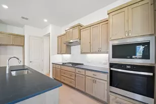 104 Wild Honeysuckle Wy, San Marcos, TX 78666 - Photo 15