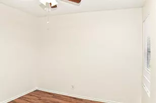 6906 Deep Cir, Austin, TX 78744 - Photo 11
