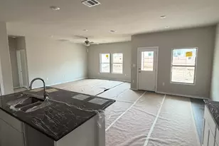 13609 Gray Lndg Dr, Elgin, TX 78621 - Photo 5