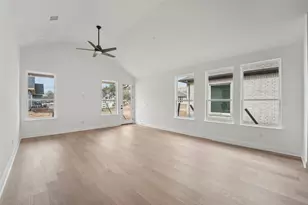 315 San Saba Dr, Buda, TX 78610 - Photo 7