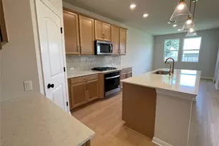 270 Grand Teton Dr, Kyle, TX 78640 - Photo 5
