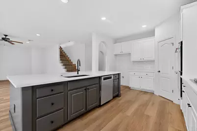 8617 Cobblestone, Austin, TX 78735 - Photo 11