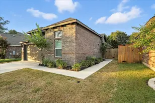 305 Old Trinity Way, Georgetown, TX 78628 - Photo 3