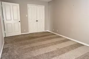 126 Sandstone Dr, Jarrell, TX 76537 - Photo 7