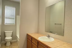 126 Sandstone Dr, Jarrell, TX 76537 - Photo 5