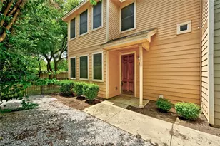 2933 E Martin Luther King Jr Blvd, Austin, TX 78702 - Photo 1