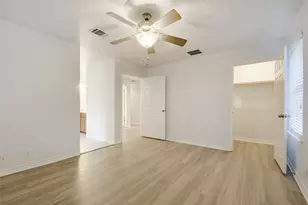 2933 E Martin Luther King Jr Blvd, Austin, TX 78702 - Photo 19