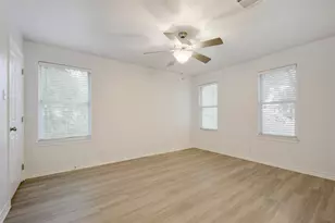 2933 E Martin Luther King Jr Blvd, Austin, TX 78702 - Photo 17