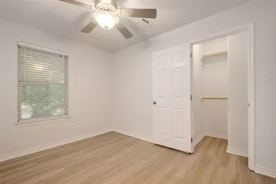 2933 E Martin Luther King Jr Boulevard #B, Austin, TX 78702 - Photo 25