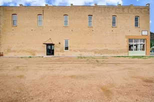 110 S Main St, Elgin, TX 78621 - Photo 19