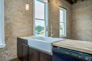 110 S Main St, Elgin, TX 78621 - Photo 3