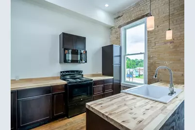 110 S Main Street #206, Elgin, TX 78621 - Photo 5