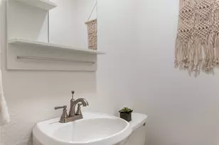 2122 Hancock Dr, Austin, TX 78756 - Photo 15