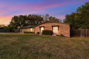 1802 Bumblebee Dr, Pflugerville, TX 78660 - Photo 31