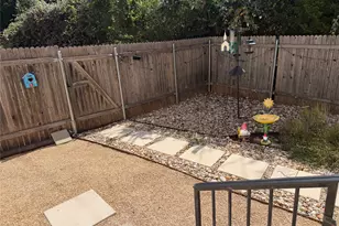 2410 Great Oaks Dr, Round Rock, TX 78681 - Photo 13