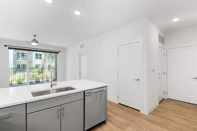 4801 Springdale Road #2002, Austin, TX 78723 - Photo 7