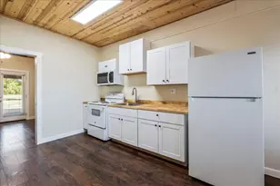 5270 S US Hwy 281, Johnson City, TX 78636 - Photo 15