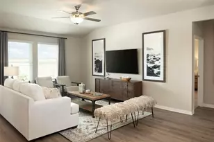 209 Coopers Hawk Crst, Cedar Creek, TX 78612 - Photo 11