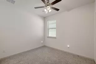 121 Fairfax Ave, San Marcos, TX 78666 - Photo 17