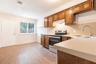 323 W William Cannon Dr, Austin, TX 78745 - Photo 9