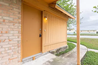 323 W William Cannon Drive #B, Austin, TX 78745 - Photo 3