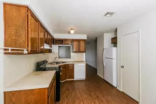 323 W William Cannon Dr, Austin, TX 78745 - Photo 9