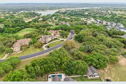26101 Masters Parkway, Spicewood, TX 78669 - Photo 9