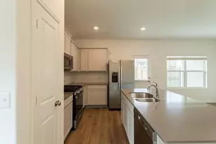 7104 Spotted Leaf Wy, Del Valle, TX 78617 - Photo 5