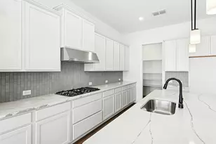 109 McNaughton Dr, Liberty Hill, TX 78642 - Photo 13