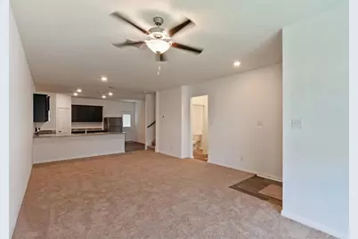 16429 Farmhouse Lane, Elgin, TX 78621 - Photo 5