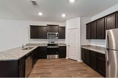 16429 Farmhouse Lane, Elgin, TX 78621 - Photo 7