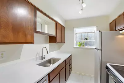 6903 Deatonhill Drive #20, Austin, TX 78745 - Photo 7