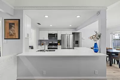 11602 Three Oaks Trail, Austin, TX 78759 - Photo 9