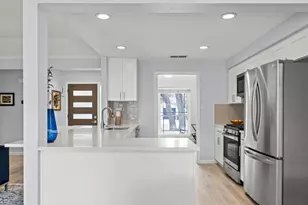 11602 Three Oaks Trail, Austin, TX 78759 - Photo 13