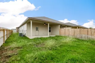 118 Samuel Dr, Buda, TX 78610 - Photo 25