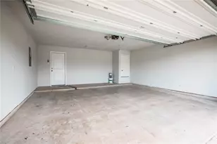 209 Reagor Dr, Taylor, TX 76574 - Photo 27