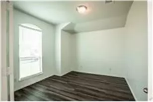 209 Reagor Dr, Taylor, TX 76574 - Photo 11