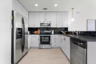 360 Nueces St, Austin, TX 78701 - Photo 9