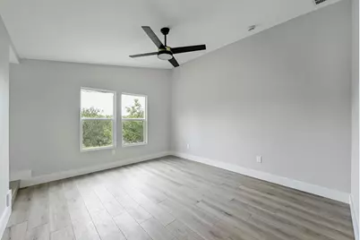 409 Lake View Drive, Spicewood, TX 78669 - Photo 33