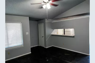 617 Greenlawn Boulevard, Round Rock, TX 78664 - Photo 3