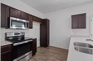 791 Circle Wy, Jarrell, TX 76537 - Photo 13