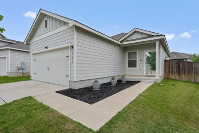 791 Circle Way, Jarrell, TX 76537 - Photo 1