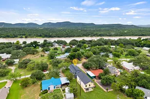 4103 Mountain View Dr, Kingsland, TX 78639 - Photo 31