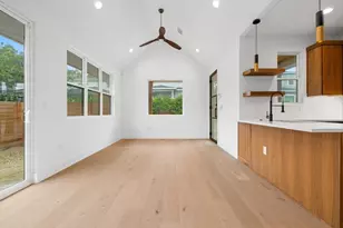 7706 Watson St, Austin, TX 78757 - Photo 7